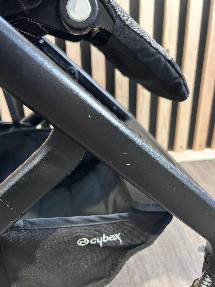 PRE LOVED Cybex Balios S Parent & World Facing Pushchair - Grey