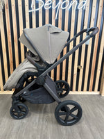 EX DISPLAY Venicci Upline2 2-in-1 Travel System - Powder SE