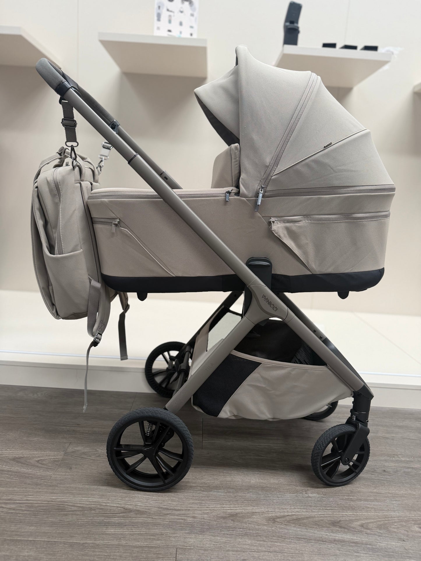 EX DISPLAY Venicci Tila Pram, Pushchair + Accessories - Latte