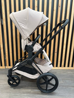 EX DISPLAY Cybex Priam Comfort Pushchair & Foldable Carrycot - Cozy Beige/Black