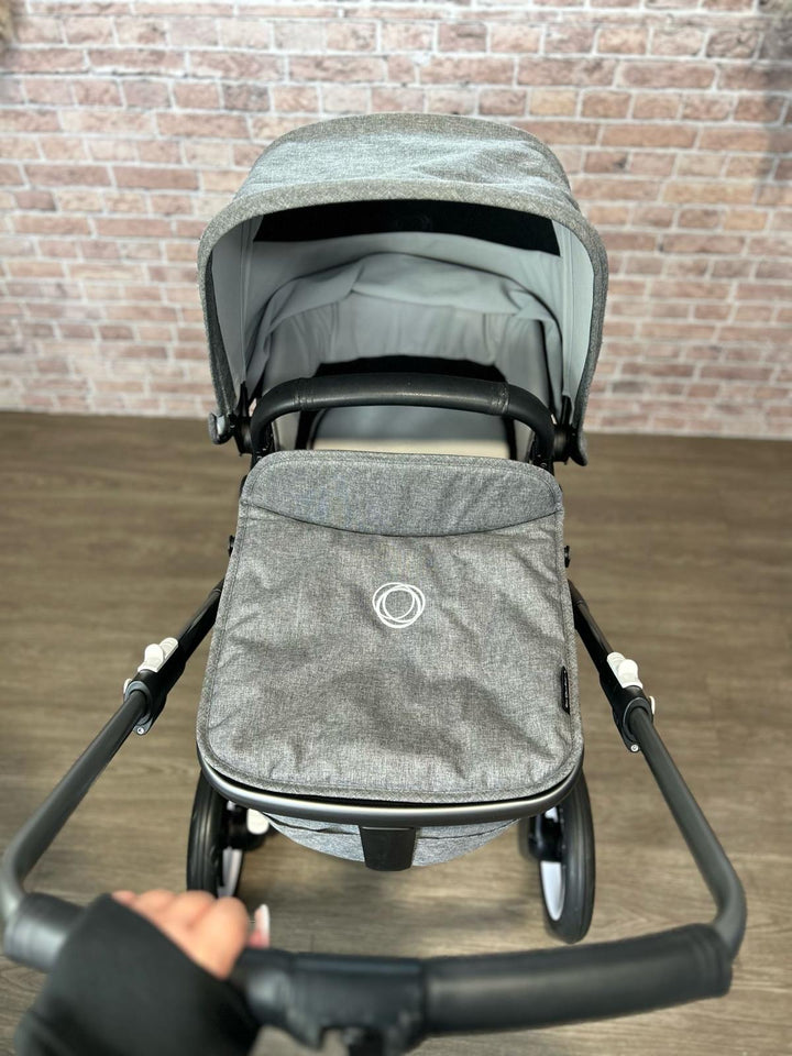 PRE LOVED Bugaboo Fox 3 Travel System - Grey Melange