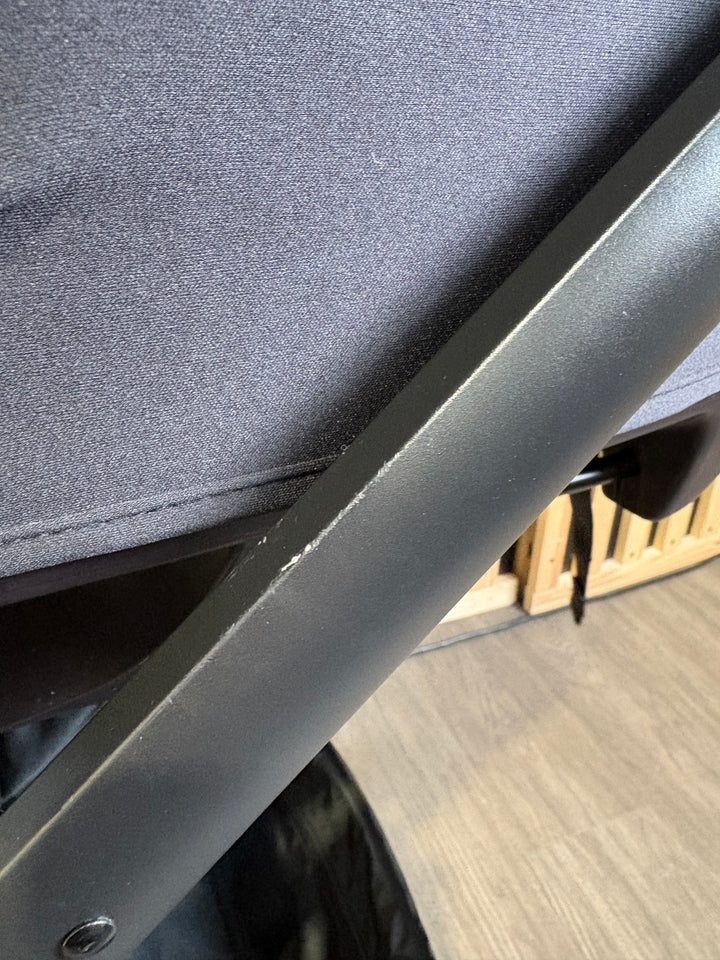 PRE LOVED Nuna Mixx w/ Cari Next Infant Car Seat Carrycot & Pipa Next - Caviar