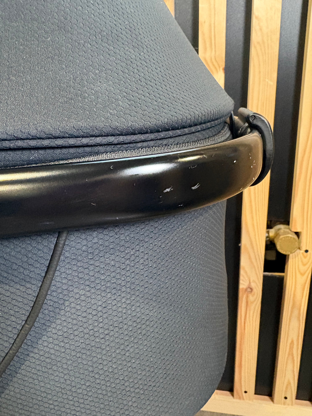 PRE LOVED egg2 Travel System - Just Black