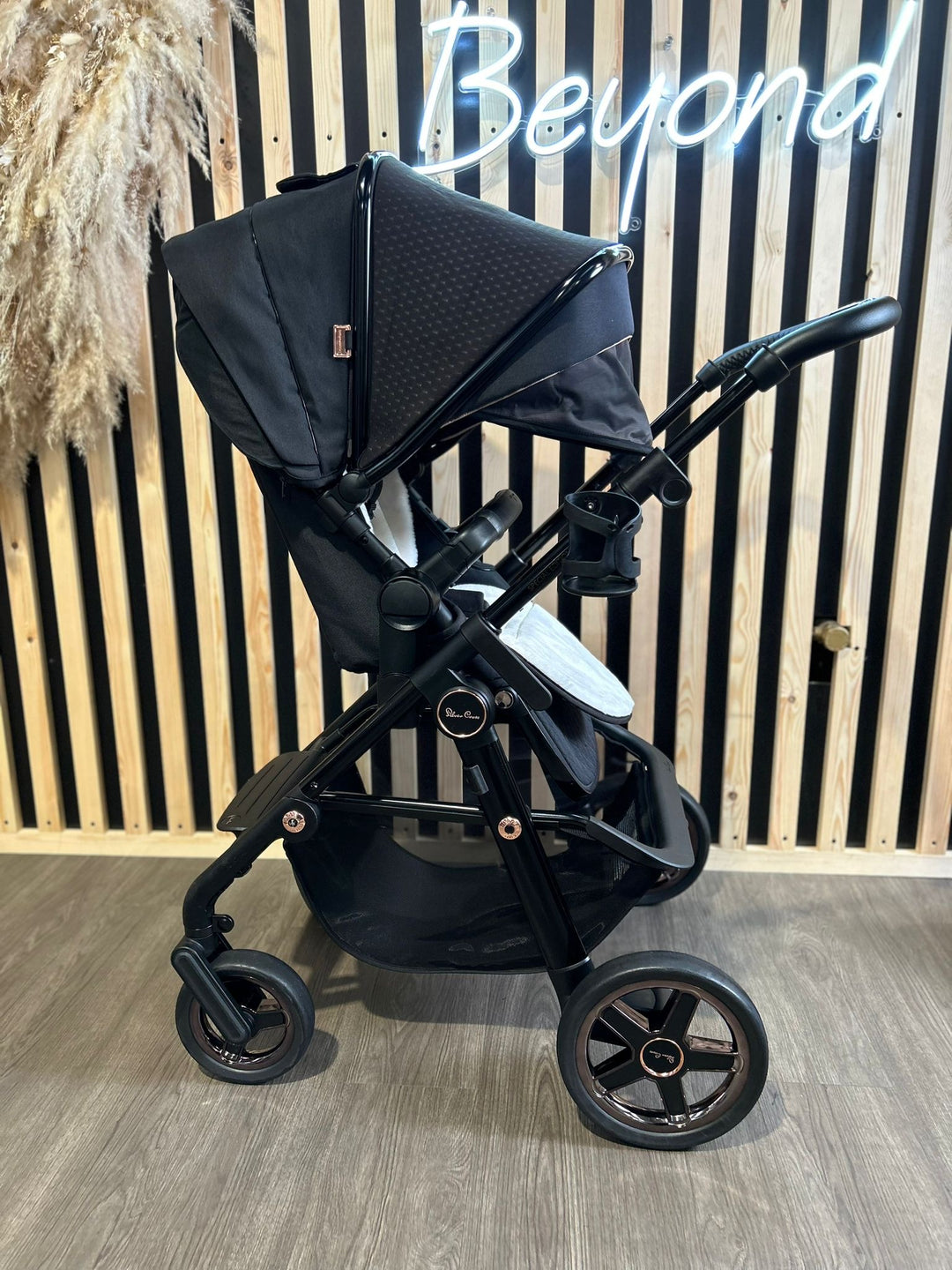 PRE LOVED Silver Cross Pioneer Simplicity Travel System - Eclipse