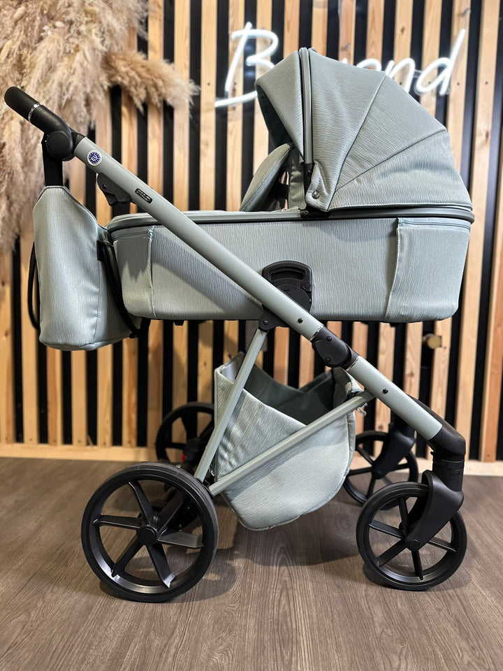 EX DISPLAY Mee-Go Milano Natura 2-in-1 Travel System – Mint