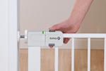 Safety 1st SecurTech Auto Close Metal Gate - White