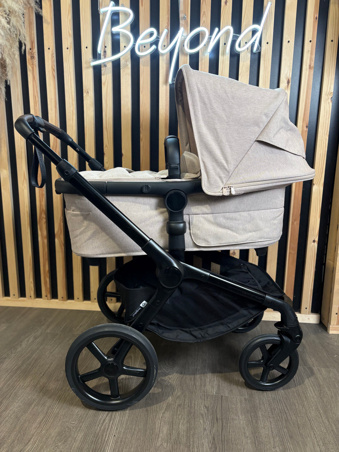EX DISPLAY Bugaboo Fox 5 Renew Complete Pram + Pushchair Bundle - Desert Taupe Melange