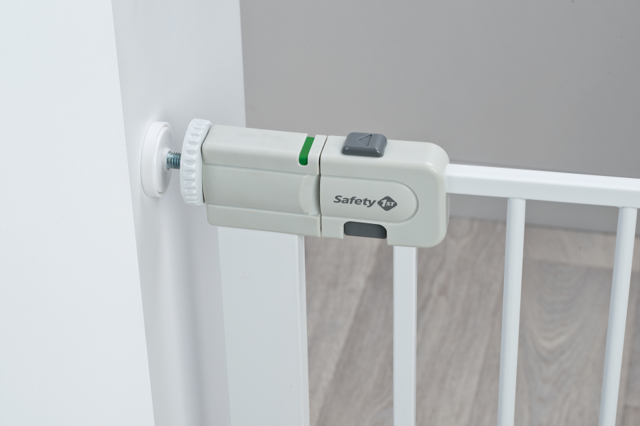 Safety 1st Easy Close Metal SecureTech - White