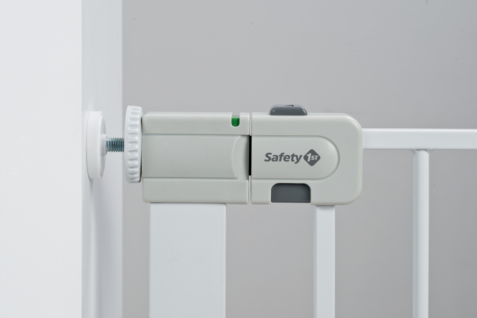 Safety 1st Easy Close Metal SecureTech - White