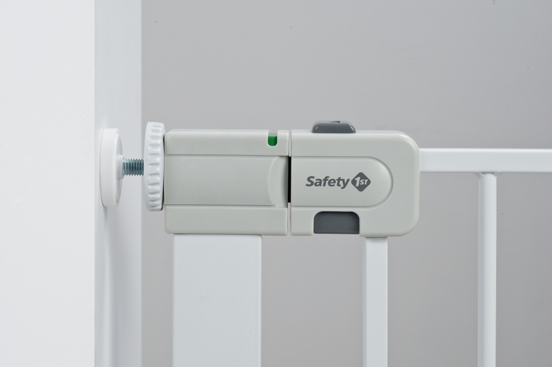 Safety 1st Easy Close Metal SecureTech - White