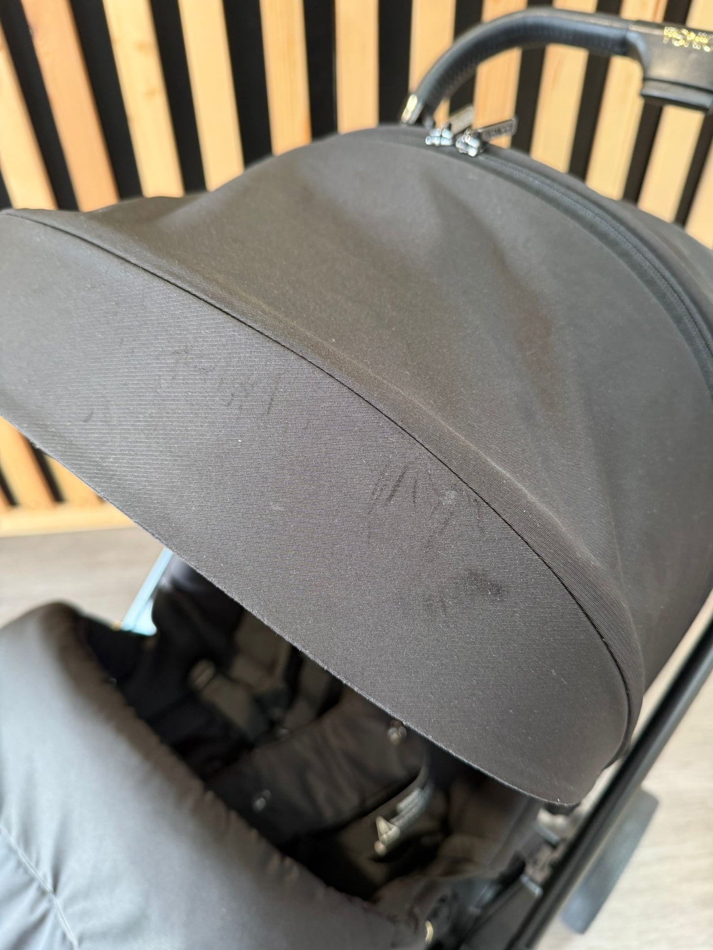 PRE LOVED Venicci Vero Stroller - Noir