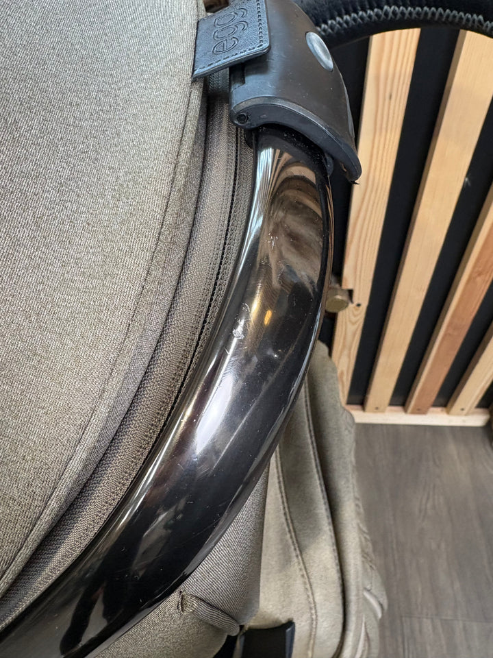 PRE LOVED egg3 Travel System - Mink
