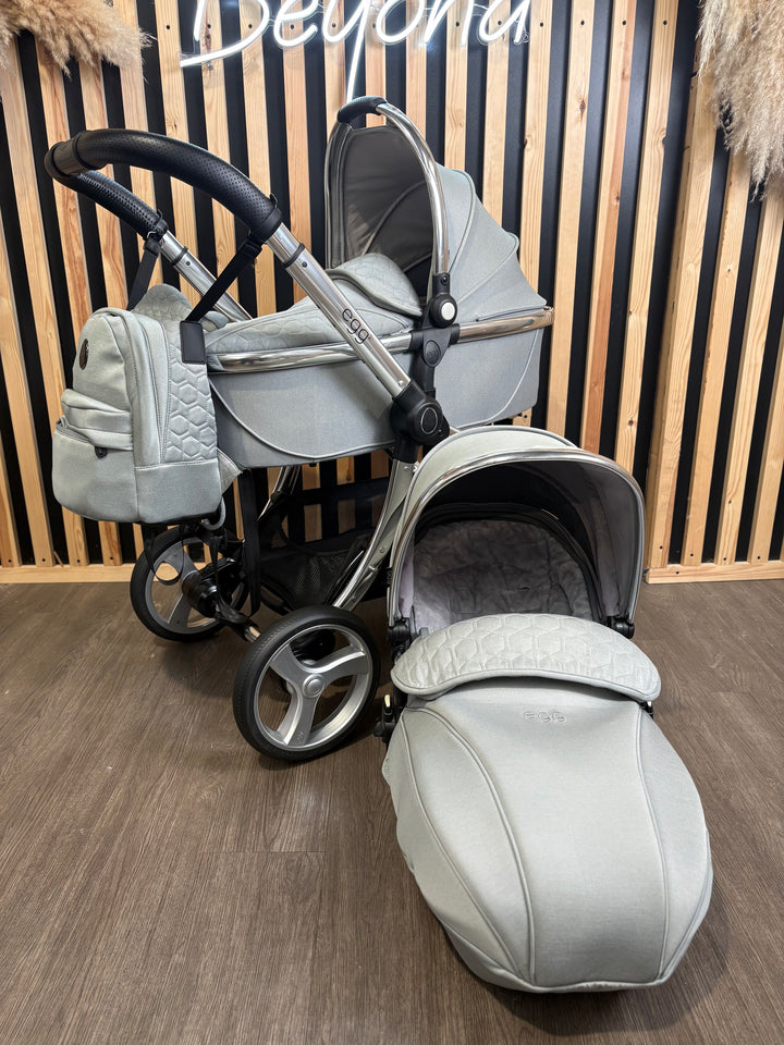 PRE LOVED egg2 Travel System - Monument Grey