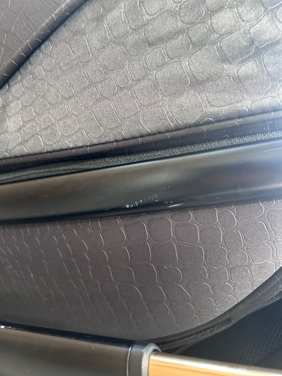 PRE LOVED egg2 Travel System - Jurassic Gold