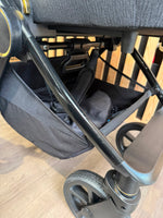 PRE LOVED Venicci Tinum Upline 2-in-1 Travel System - All Black