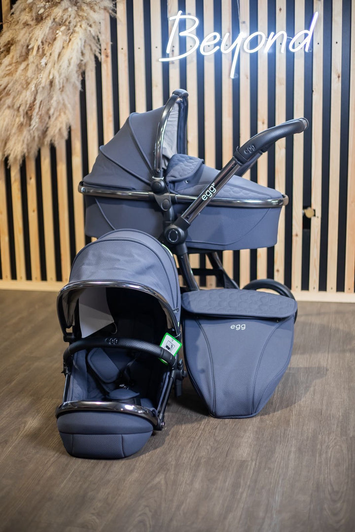 EX DISPLAY egg3 Pram & Pushchair - UNRELEASED COLOUR Sample Sale - Ink