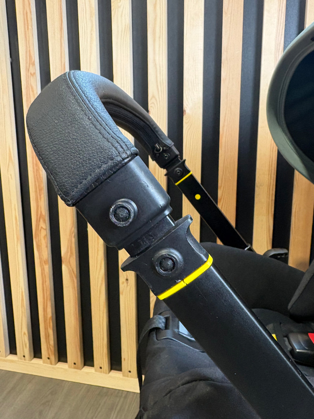 PRE LOVED Doona X Car Seat & Stroller - Dusty Sage