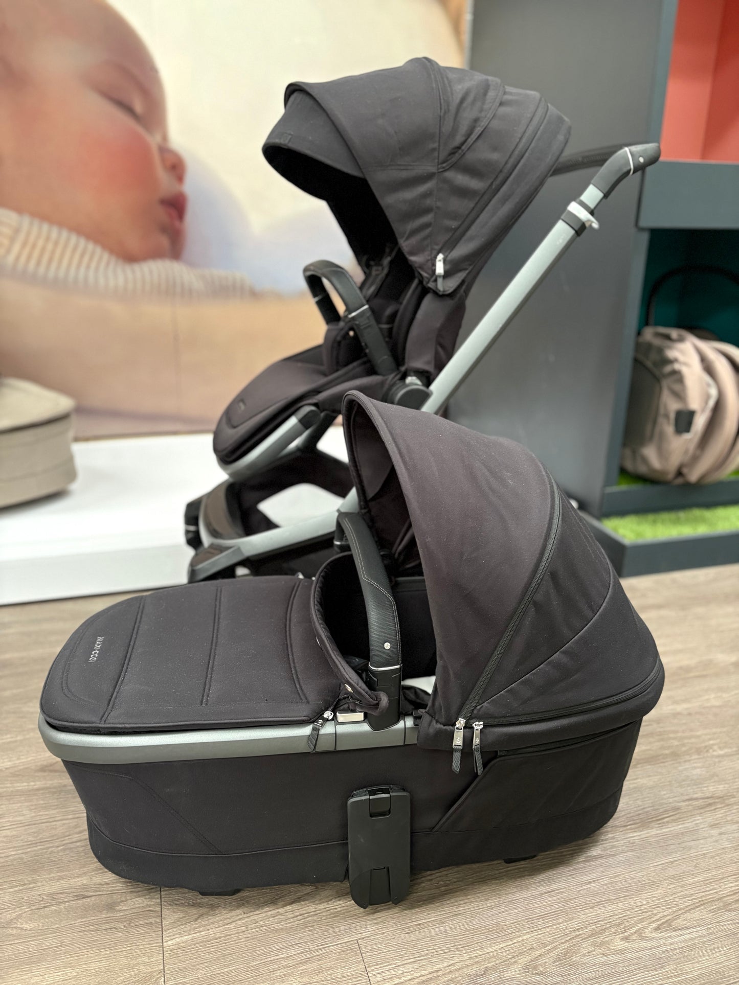 PRE LOVED Maxi-Cosi Fame Pram + Pushchair - Twillic Black