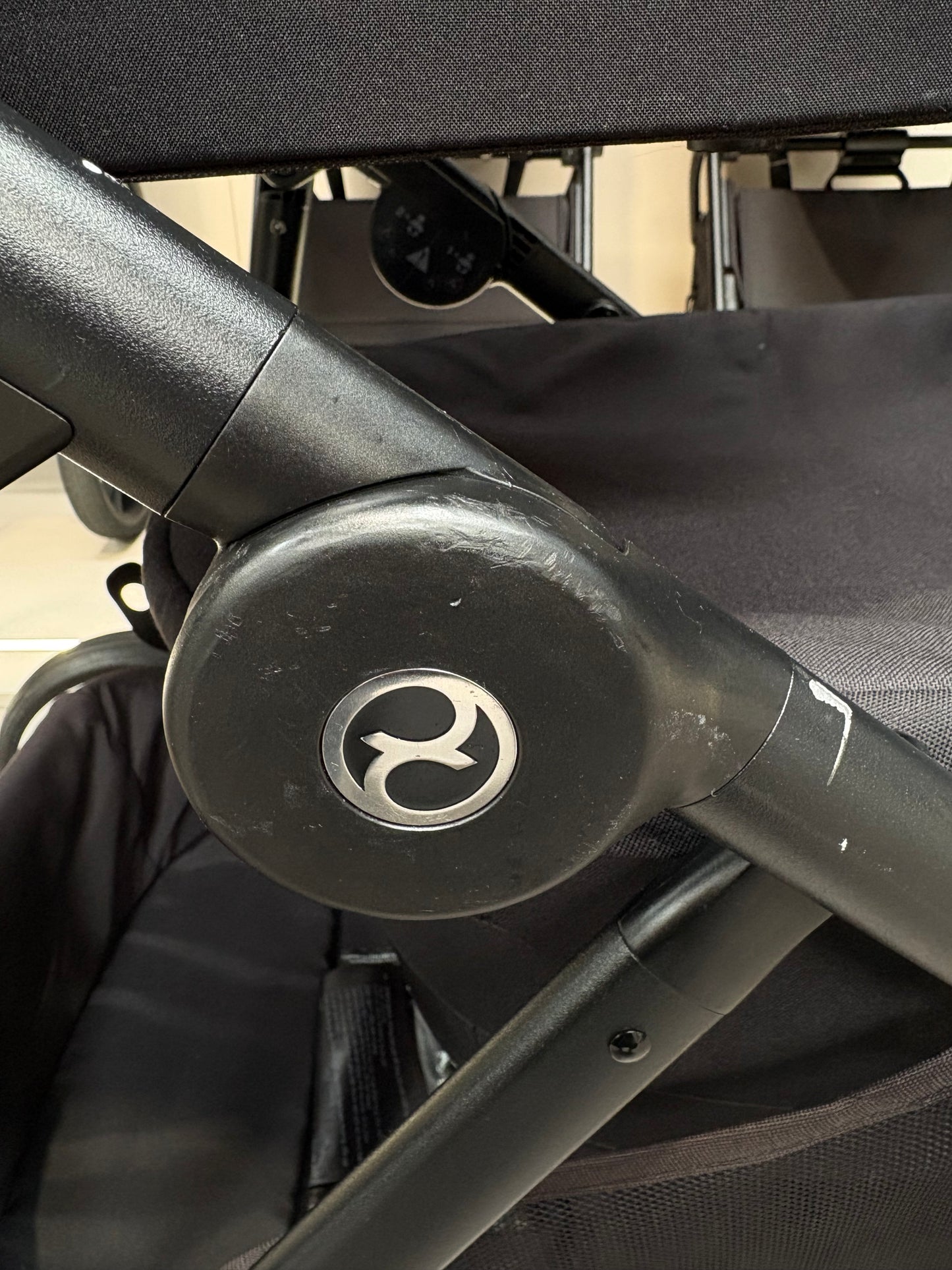PRE LOVED Cybex Gazelle S Twin Bundle - Moon Black