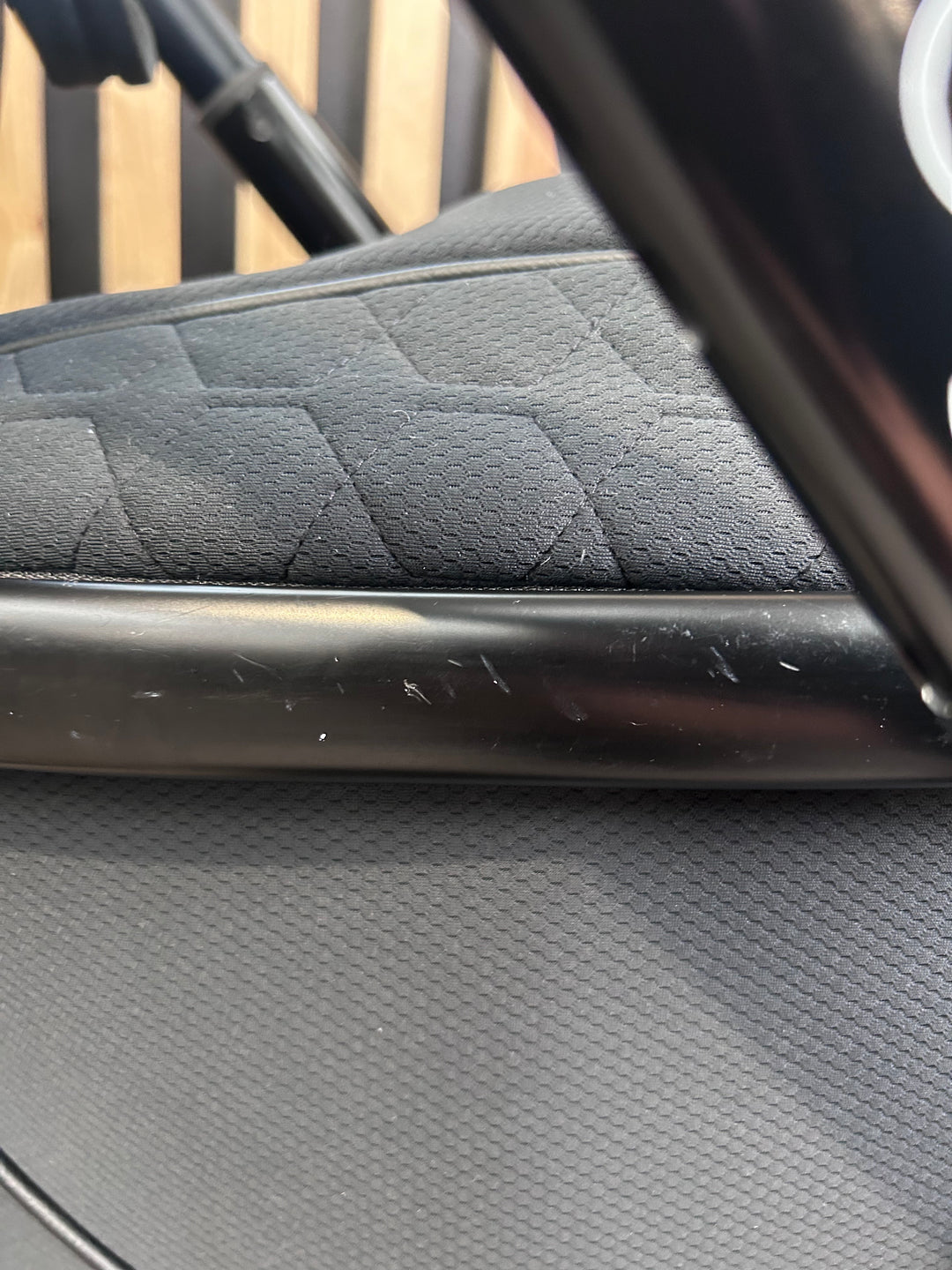 PRE LOVED egg2 Travel System - Just Black