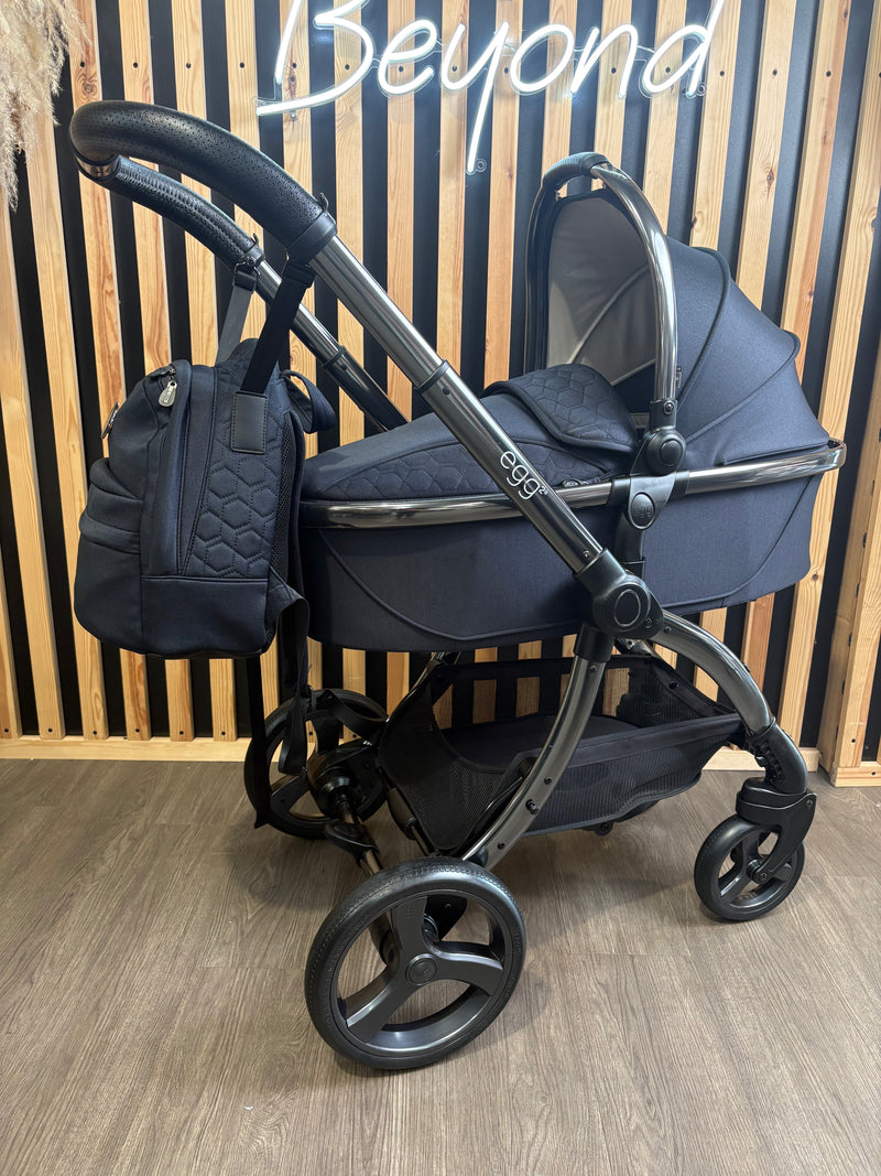 PRE LOVED egg2 Travel System - Cobalt