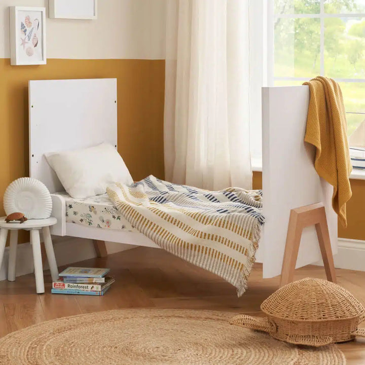 Tutti Bambini Fuori Mini Cot Bed White & Light Oak