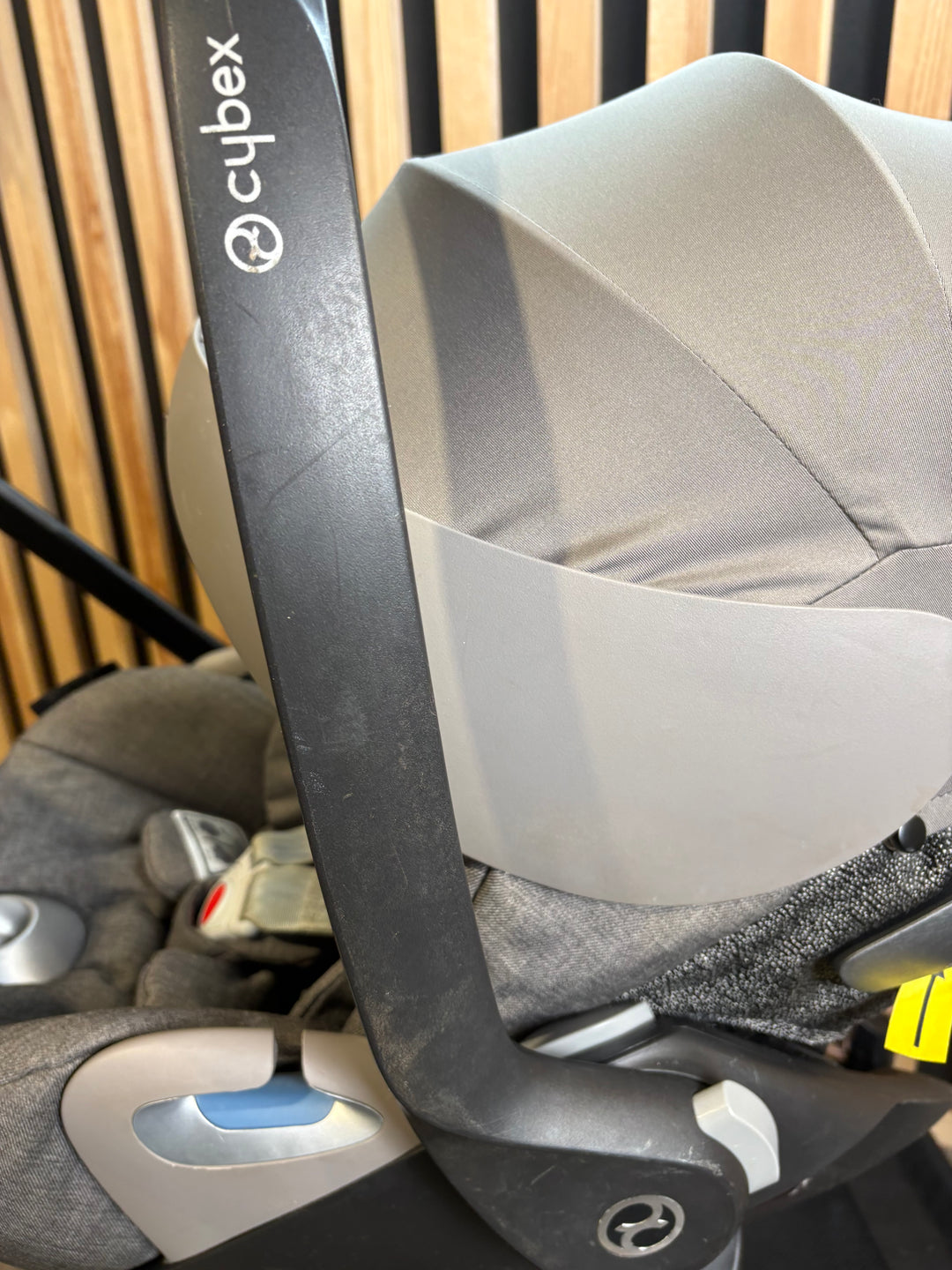 PRE LOVED Cybex Priam Travel System - Manhattan Grey/Rose Gold Including Isofix 360 Base