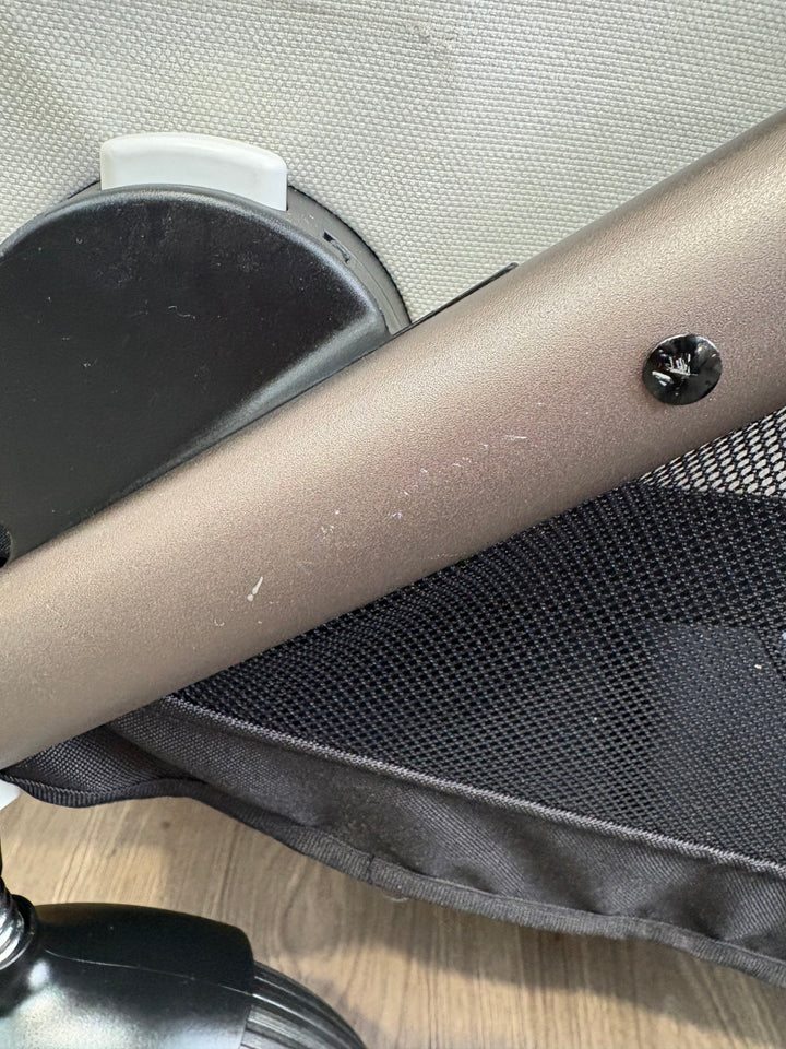 PRE LOVED Cybex Gazelle S Double Bundle - Seashell Beige