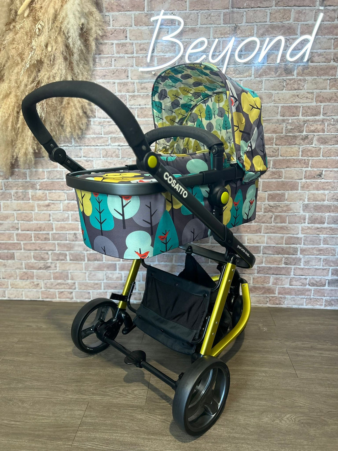 PRE LOVED Cosatto Giggle Travel System