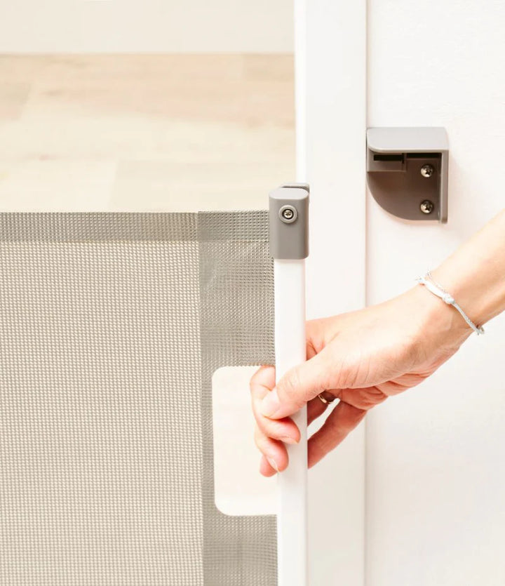 Babymoov Safe & Roll Retractable Safety Gate