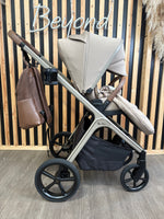 PRE LOVED Silver Cross Cove Travel System - Champagne