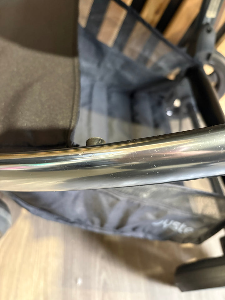 PRE LOVED Babystyle Oyster3 Travel System - Fossil