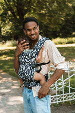 Bizzi Growin Nomad Air Monochrome Print Baby Carrier – Orca