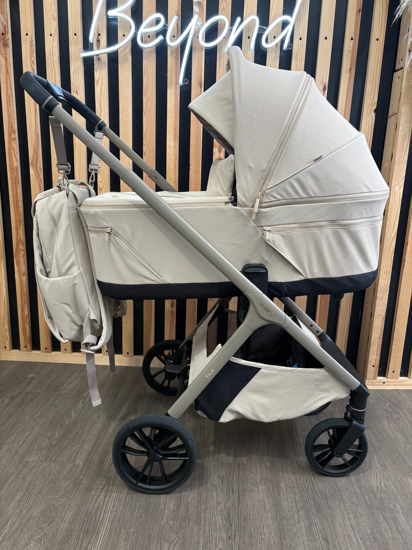EX DISPLAY Venicci Tila Pram, Pushchair & Accessories - Latte