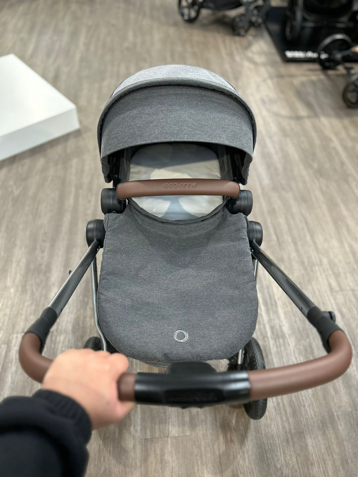 EX DISPLAY Maxi-Cosi Zelia Luxe Pushchair in Twillic Grey