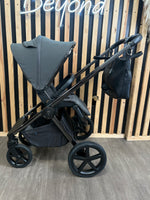 PRE LOVED Venicci Tinum Upline 2-in-1 Travel System - Lava SE