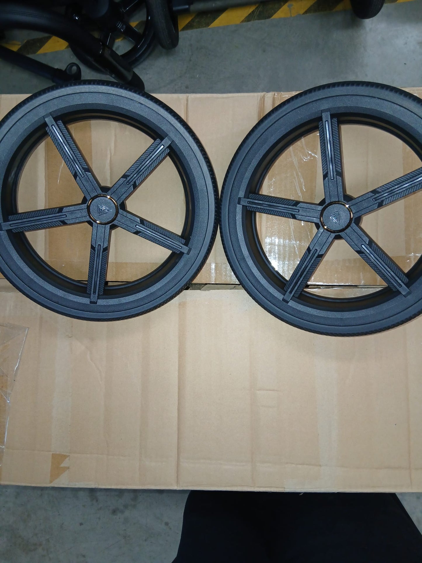 OPEN BOX Venicci Claro Replacement Rear Wheels Pair