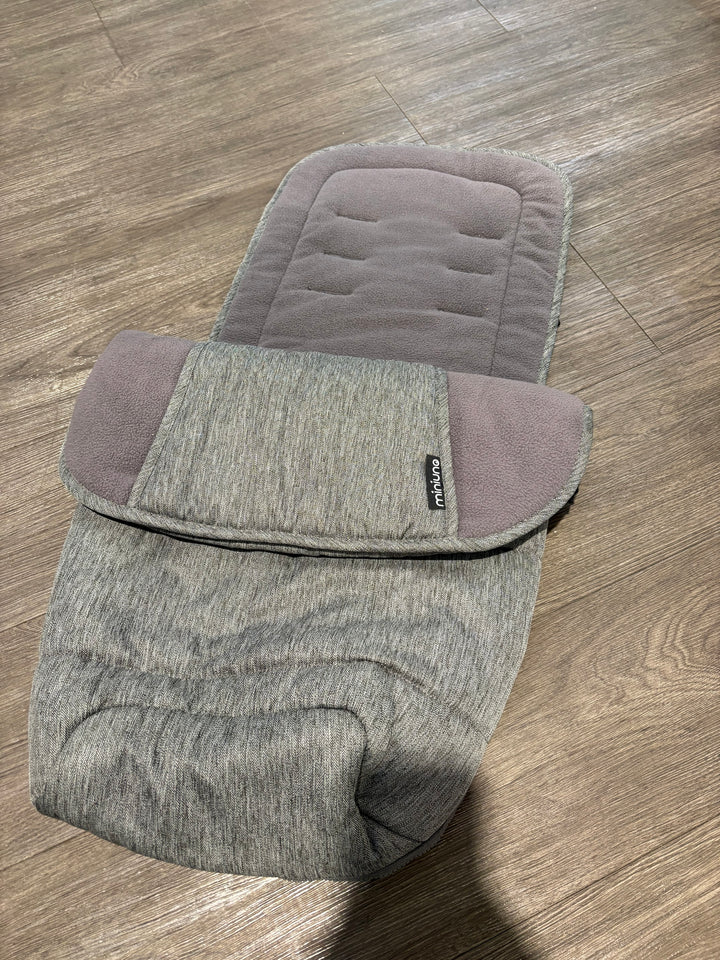 PRE LOVED Miniuno Footmuff - Grey