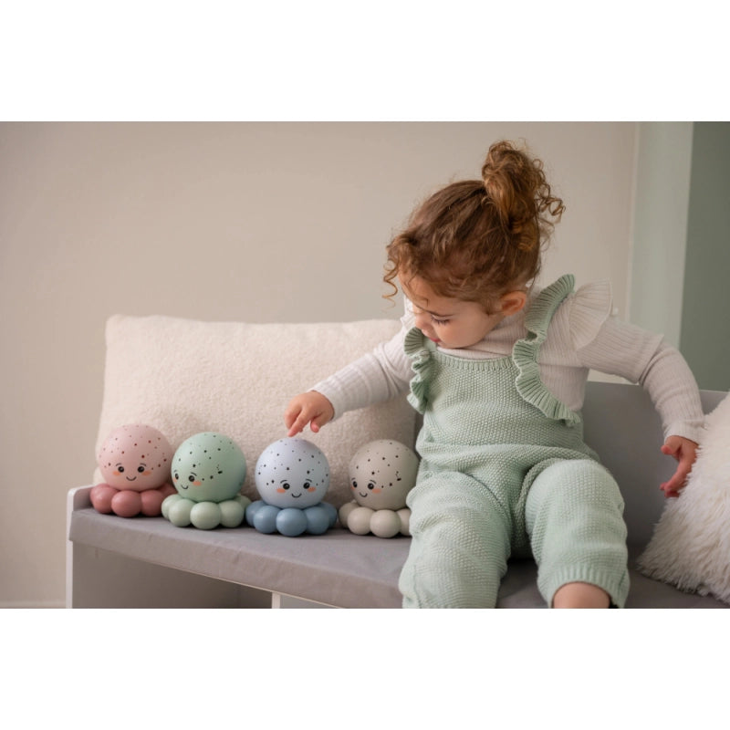 Cloud b Twinkles To Go Octo Nightlight Projector - Pastel Blue