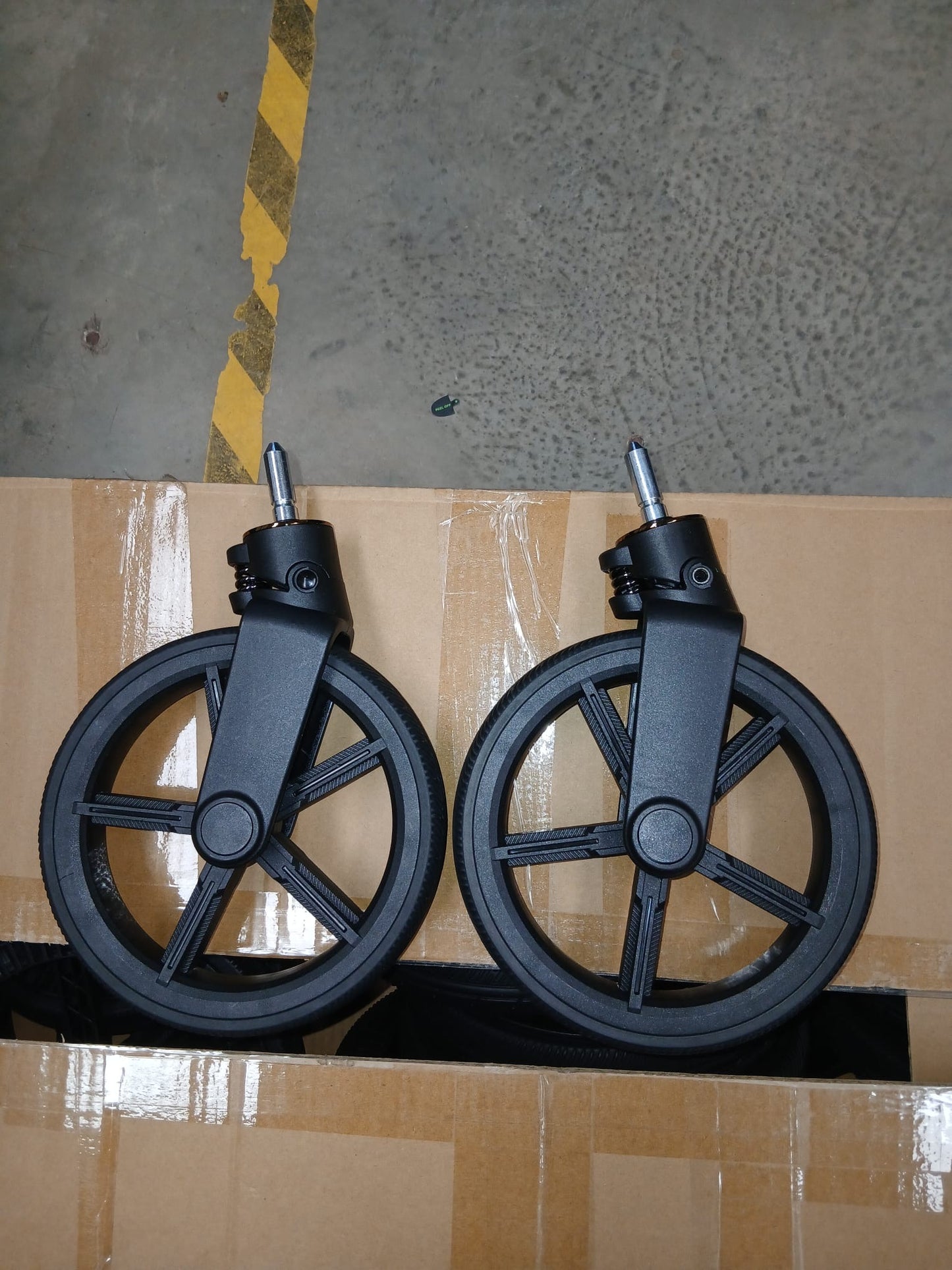 OPEN BOX Venicci Claro Replacement Front Wheels Pair