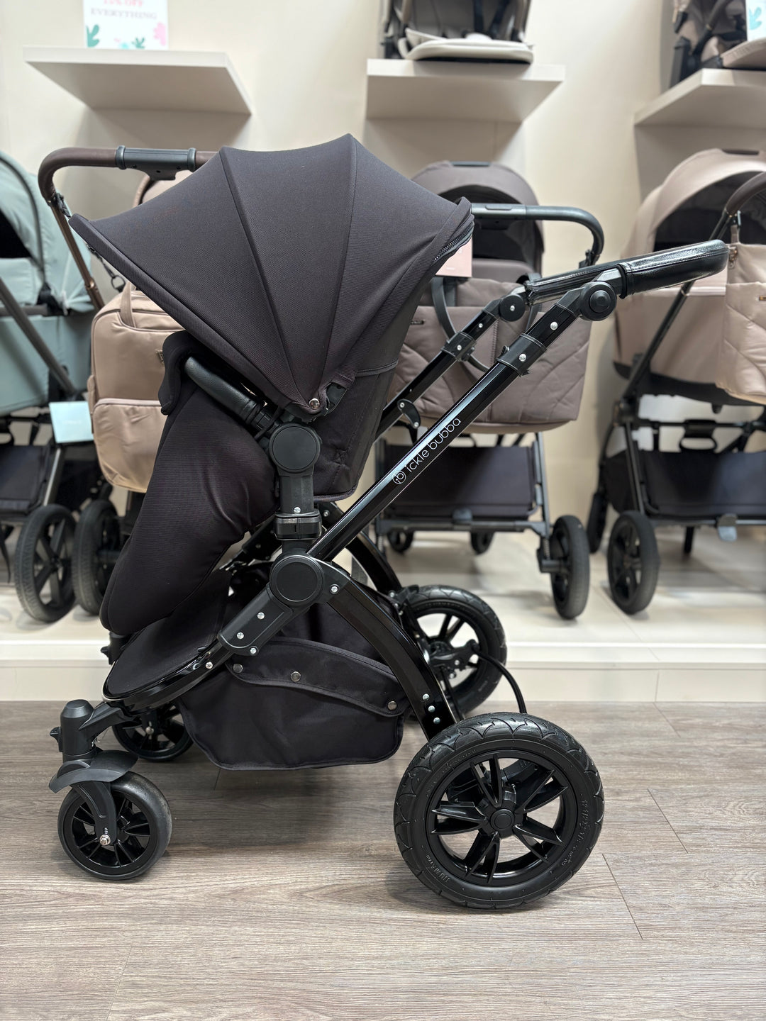 PRE LOVED Ickle Bubba Stomp Travel System - Black/Black