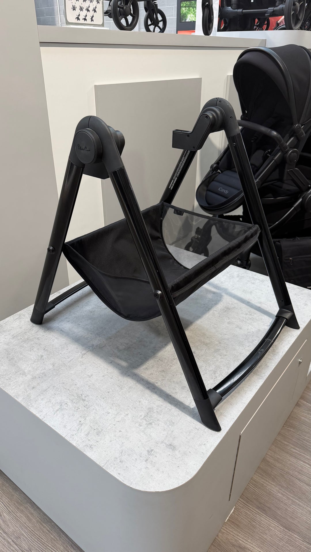 PRE LOVED Silvercross Wave/Coast Carrycot Stand