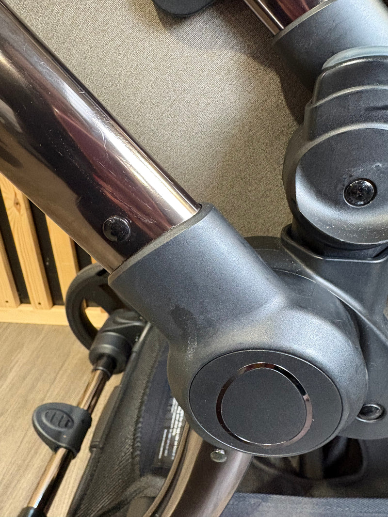 PRE LOVED egg3 Pushchair - Mink