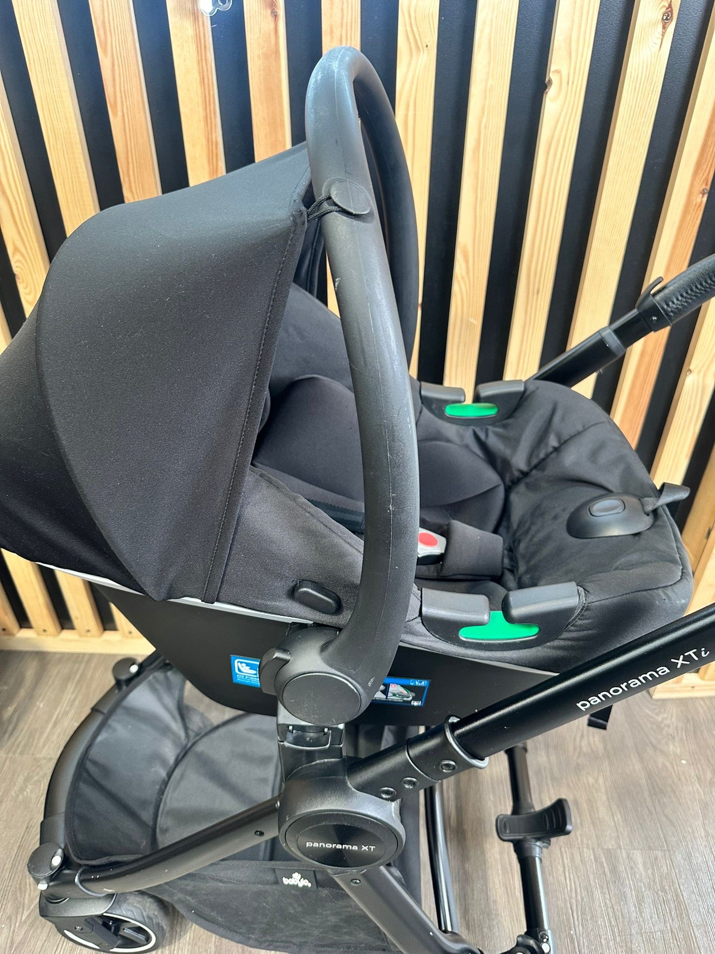 PRE LOVED Panorama XTI Travel System - Fern Green