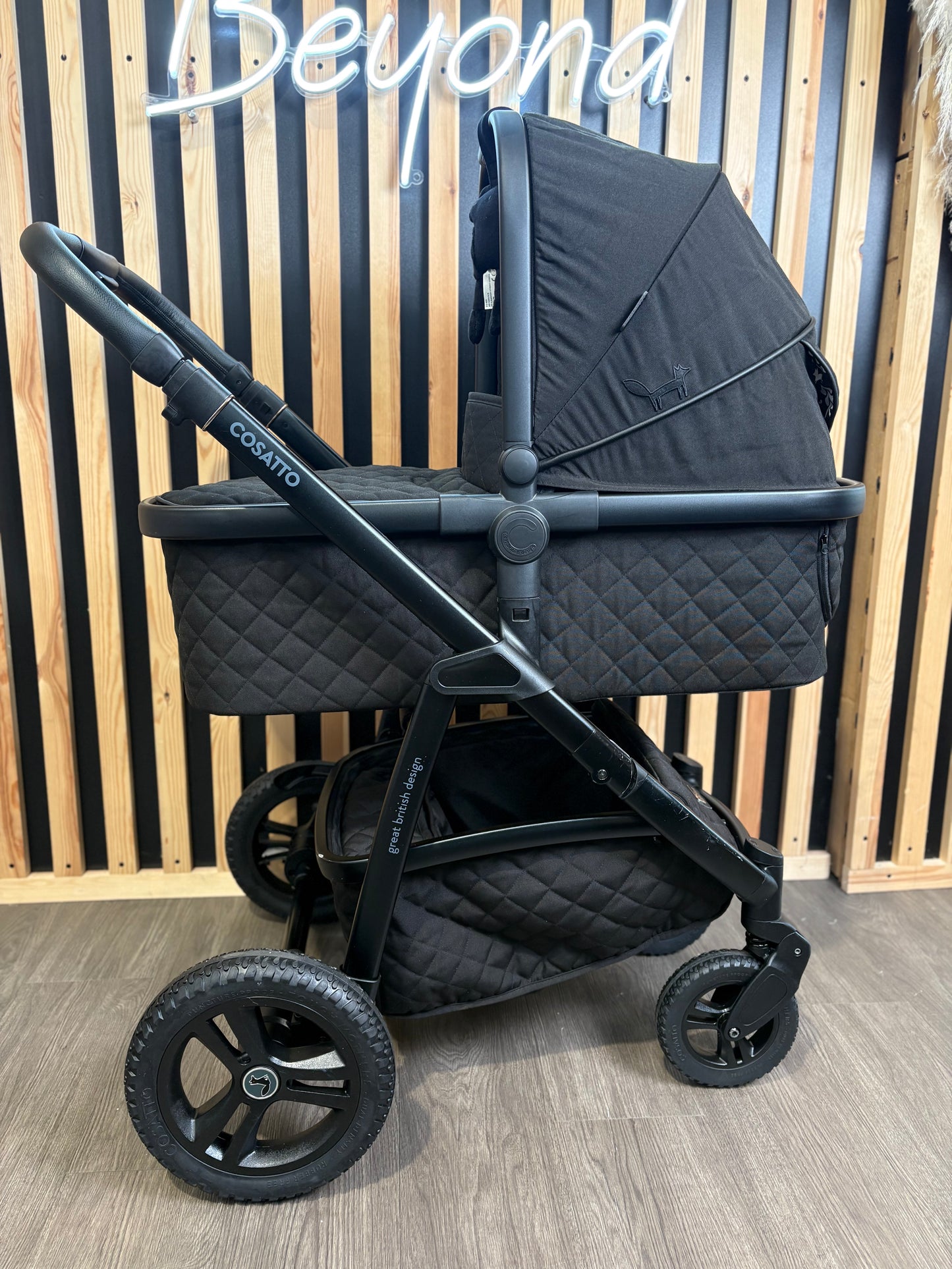 PRE LOVED Cosatto Wow 3 Travel System - Silhouette