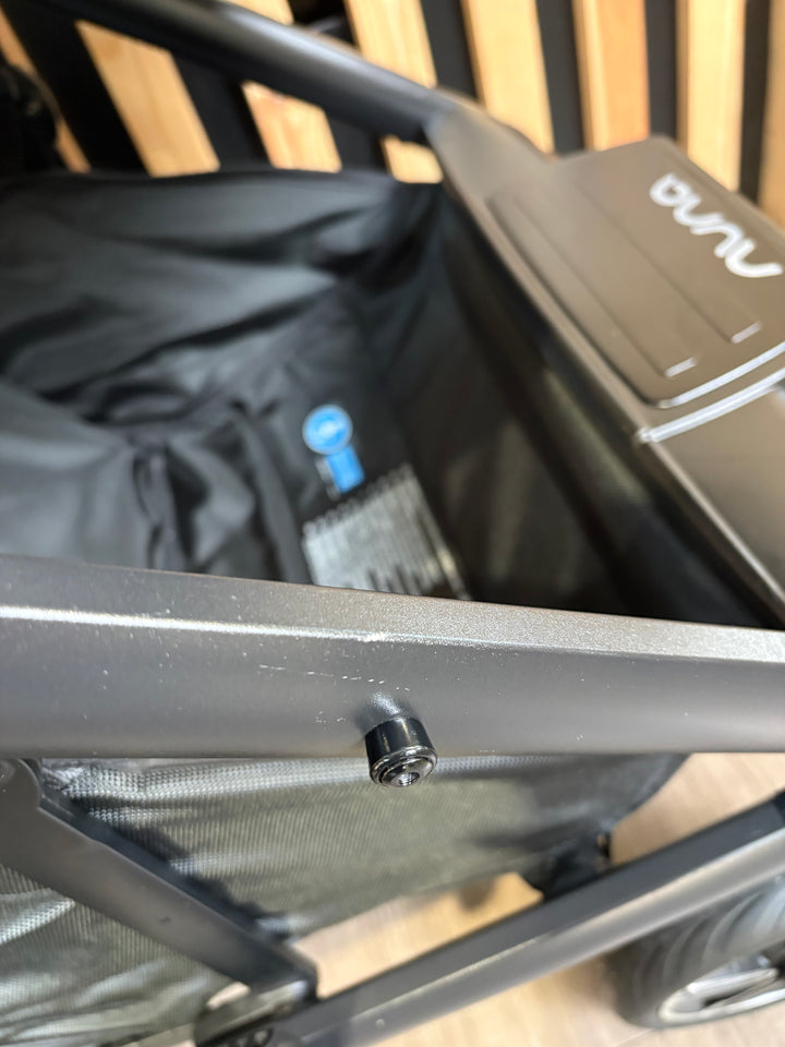 PRE LOVED Nuna Mixx Travel System - Granite