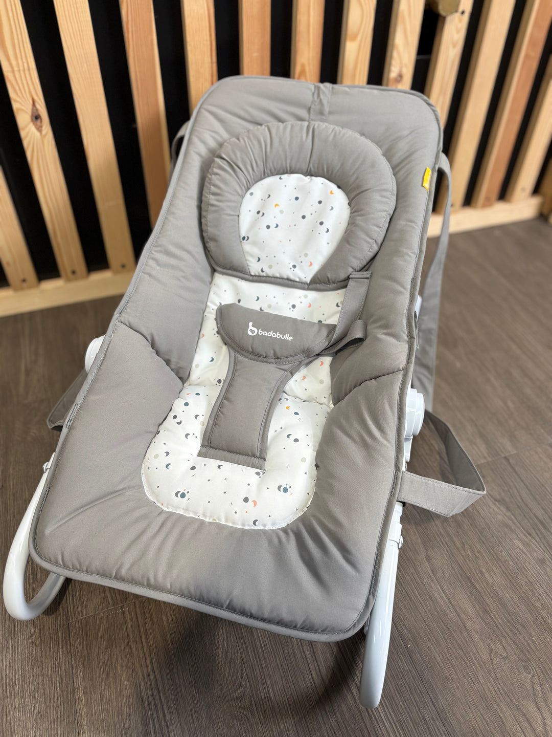 PRE LOVED Badabulle Easy Bouncer 2-in-1 Rocker - Moonlight Grey