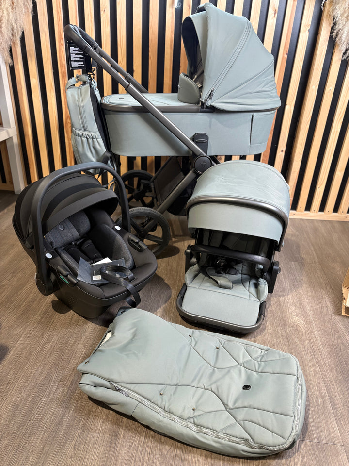 EX DISPLAY Venicci Upline2 3in1 Travel System - Aloe