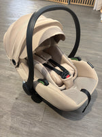 EX DISPLAY Avionaut Pixel 3 Lightweight Car Seat - Beige