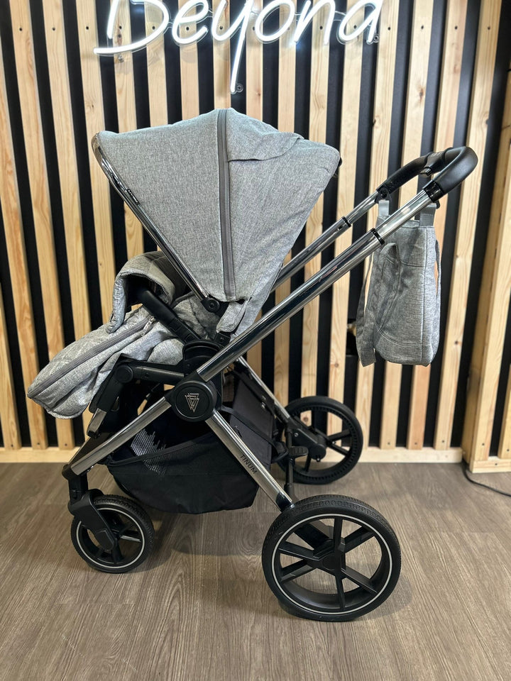 PRE LOVED Venicci Tinum 2.0 2in1 Travel System- City Grey